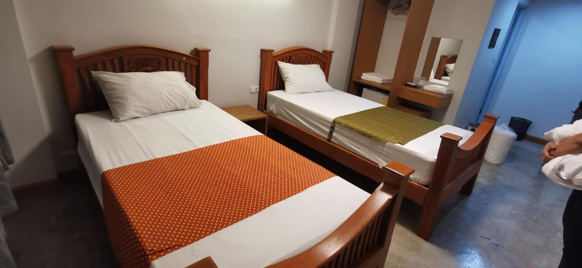 Go Inn Khaosan Road Bkk - โกอินน์ ตรอกข้าวสาร 曼谷 外观 照片